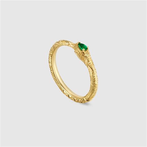 emerald gucci ring